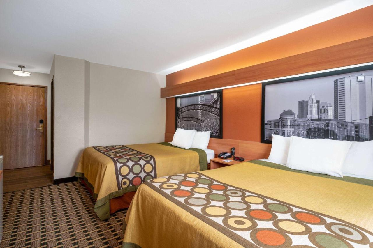 Super 8 By Wyndham Columbus West Hotell Eksteriør bilde